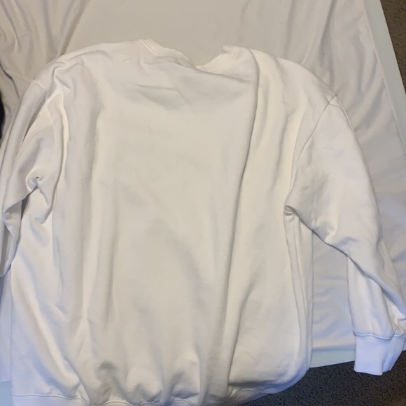 White plain cropped crew neck - Picture 2 of 4